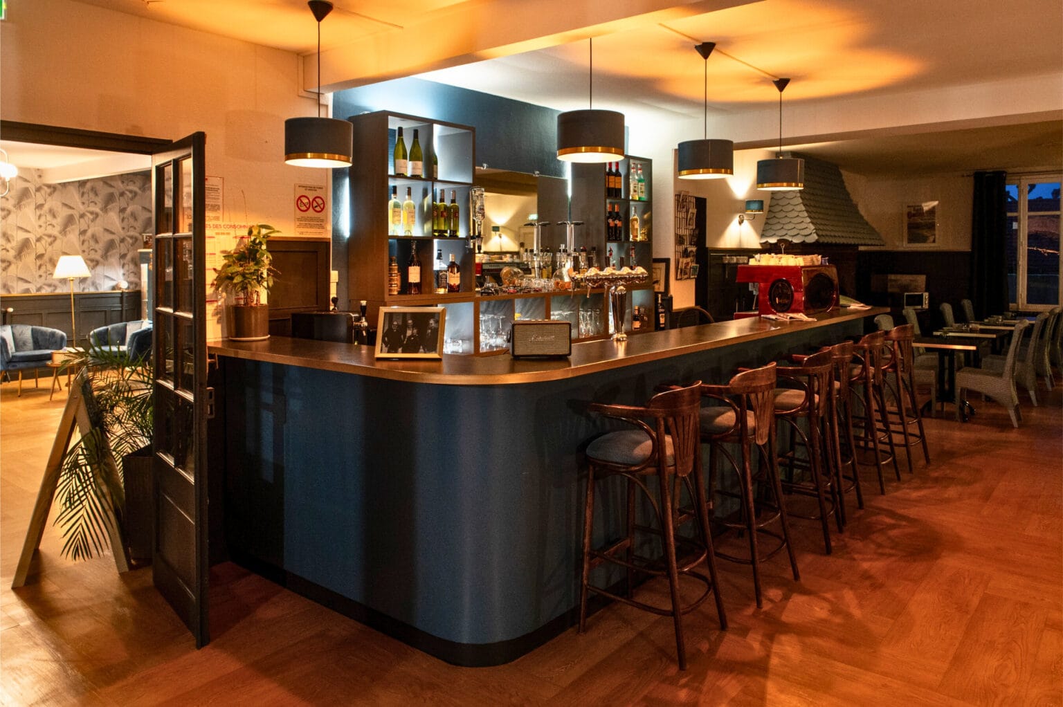 hotel chatelaillon plage bar