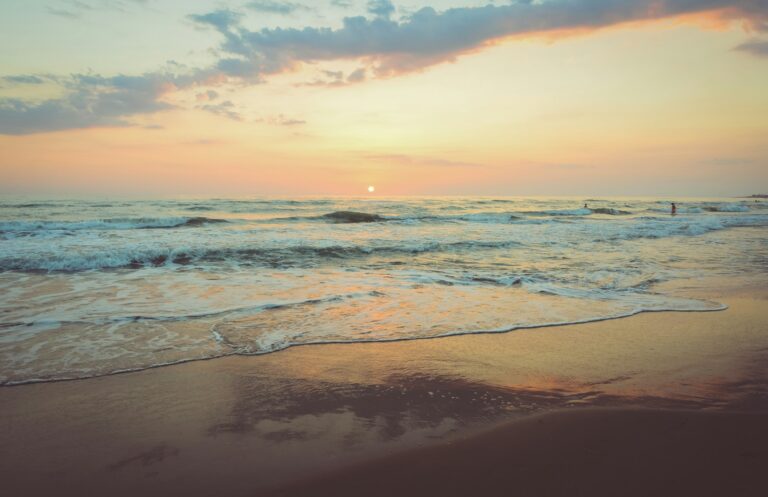 foto de la orilla del mar
